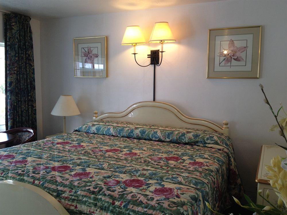 Three Oaks Motel - Titusville Esterno foto